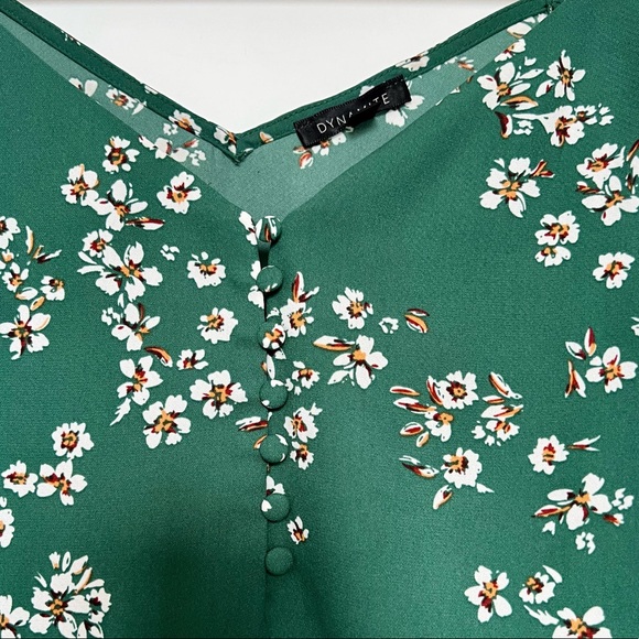 Dynamite Floral Tank Top - Picture 2 of 4